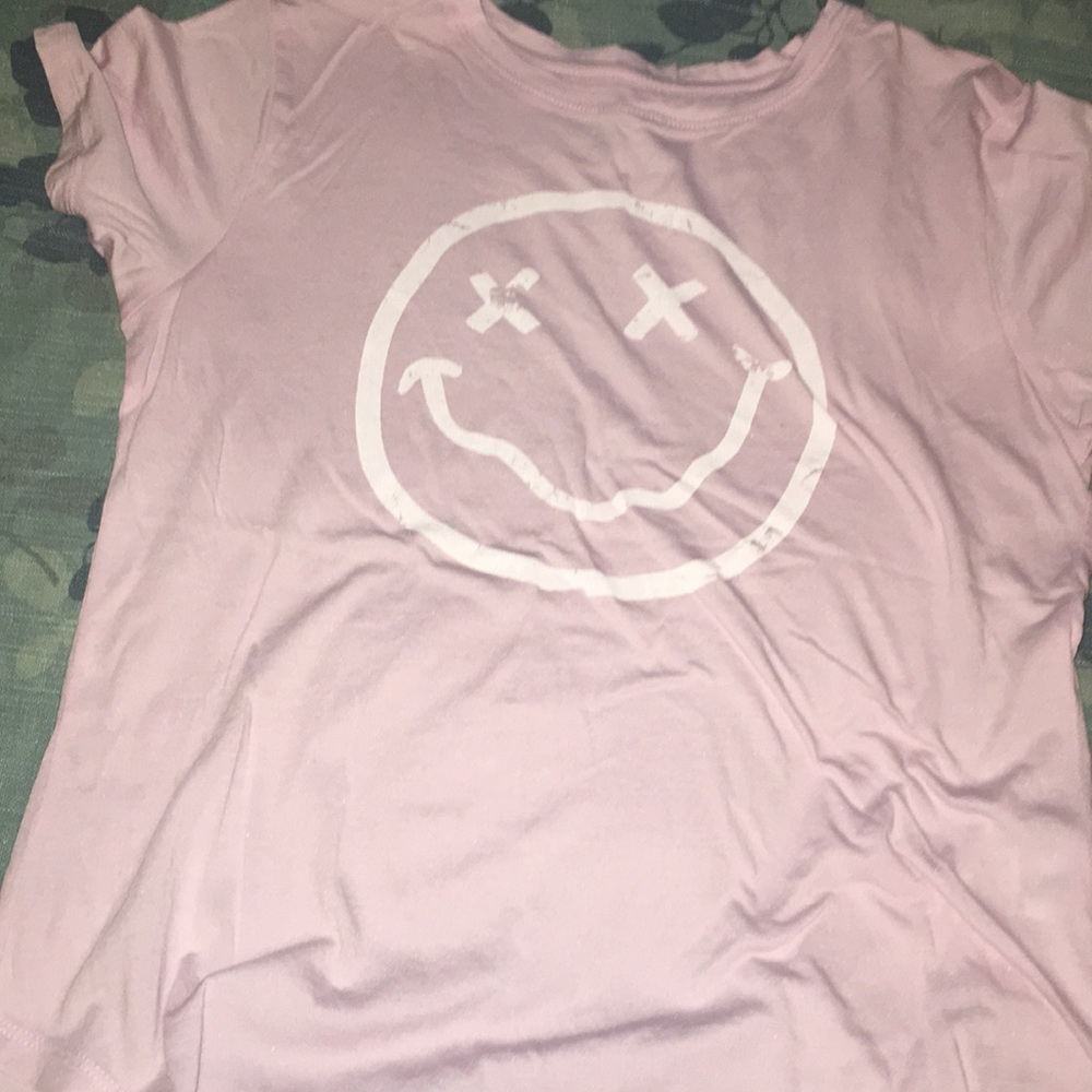 NWOT tillys smiley shirt